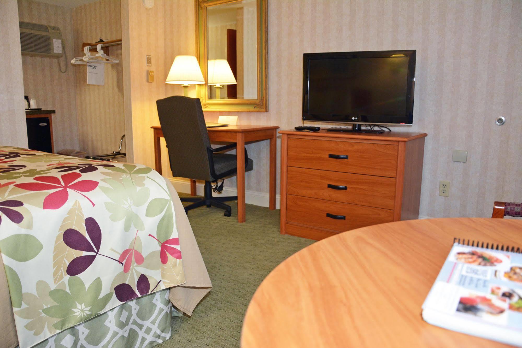 Ogunquit The Milestone Inn Bagian luar foto
