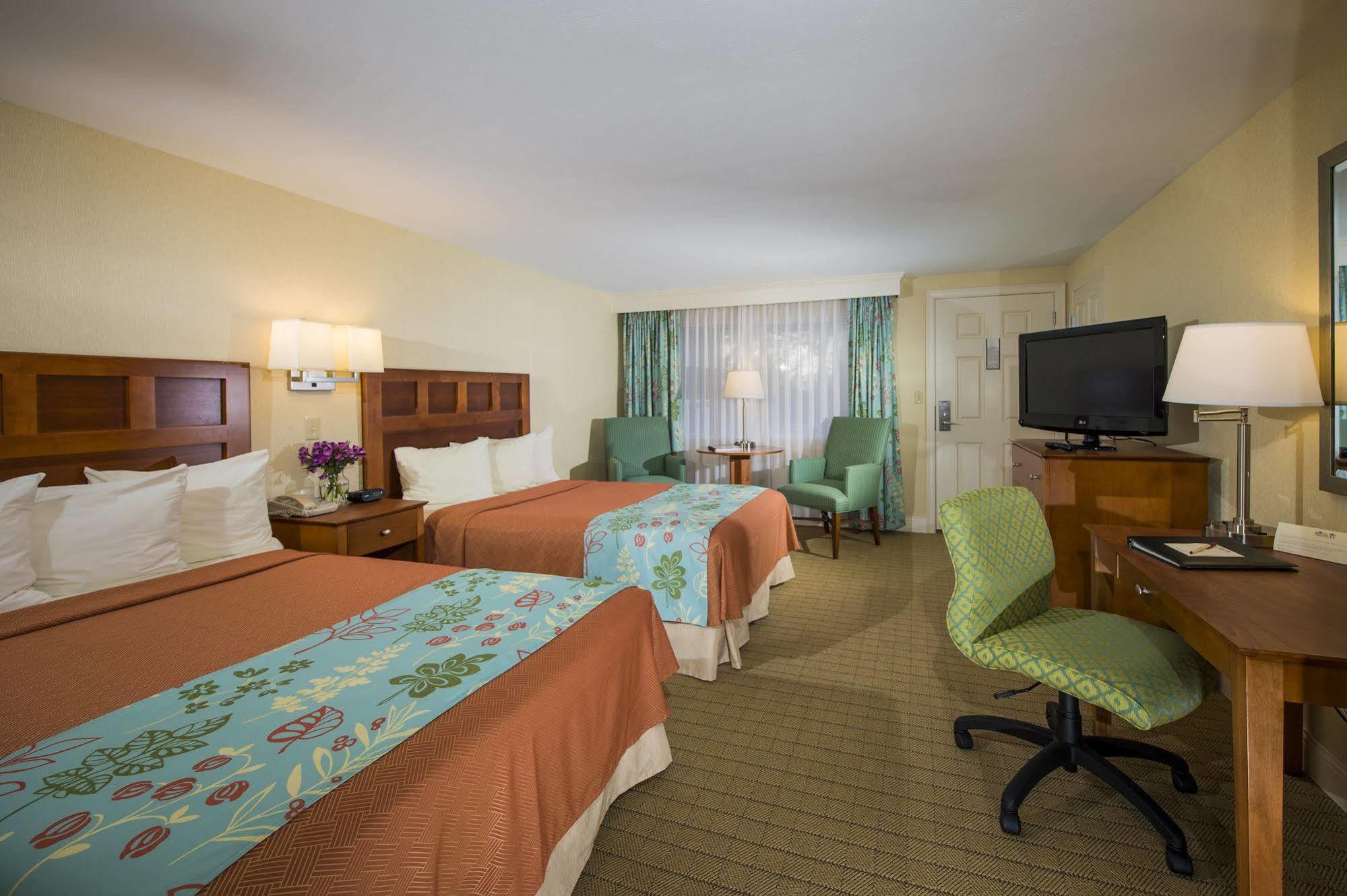 Ogunquit The Milestone Inn Bagian luar foto