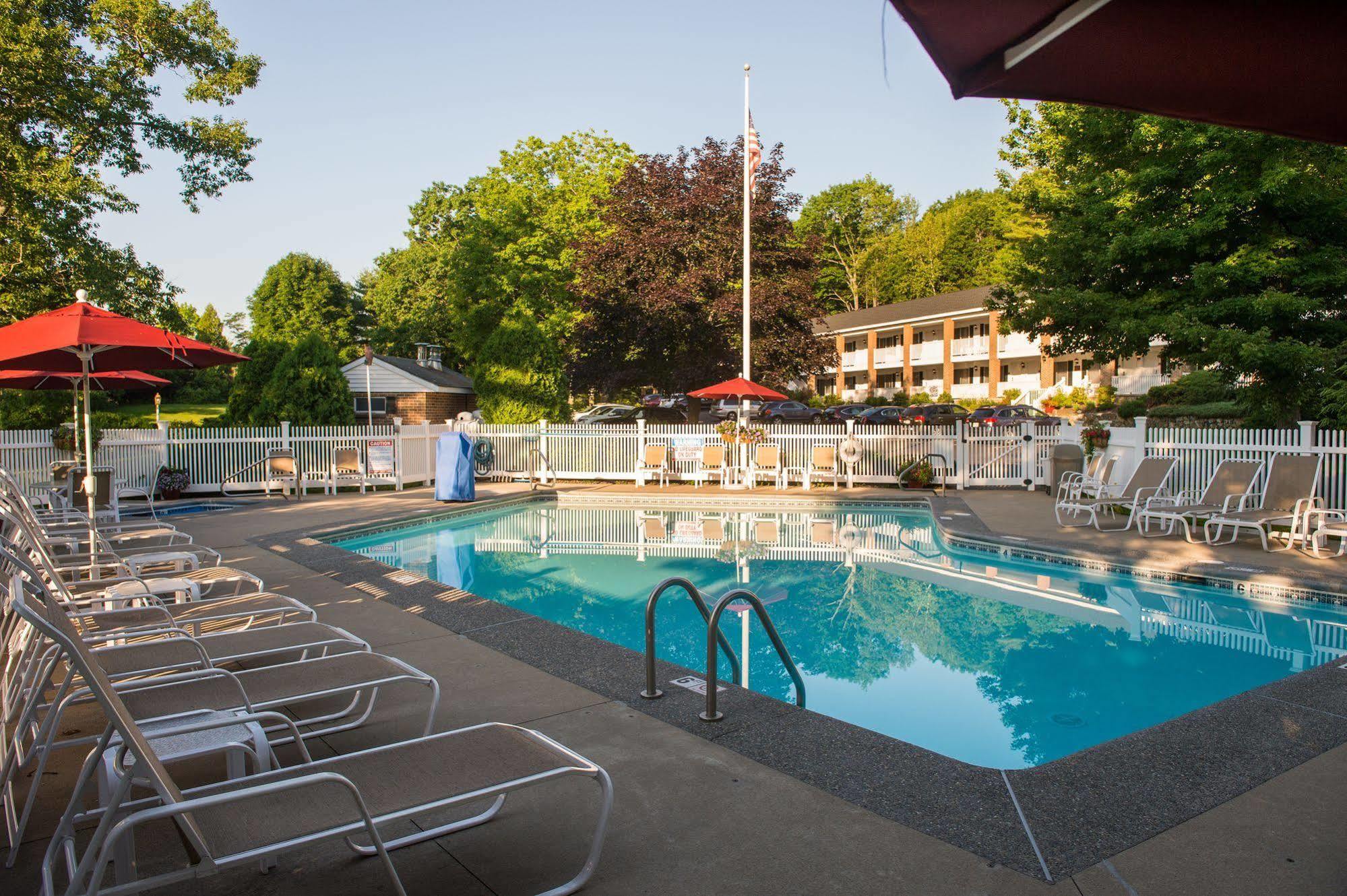 Ogunquit The Milestone Inn Bagian luar foto